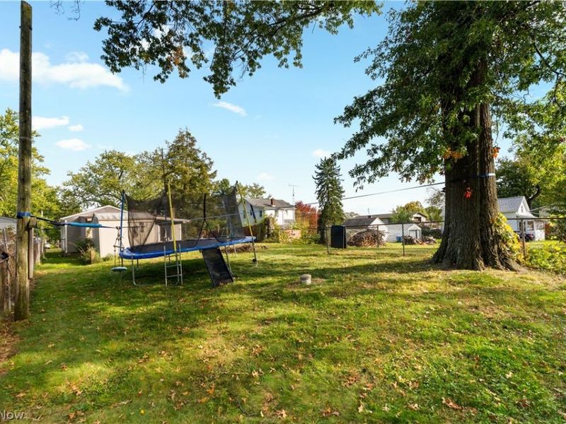 3194 S Bender Avenue, Akron, OH 44319 Photo 8