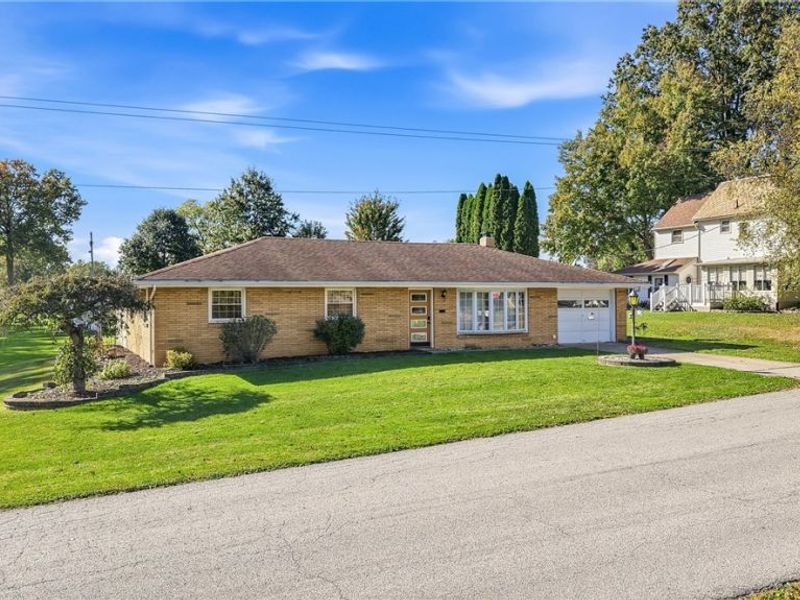 208 Creed Avenue, Hubbard, OH 44425 Photo 2