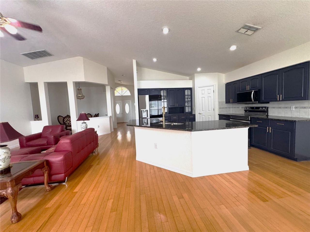 12935 Pineforest Way W, Largo, FL 33773 Photo