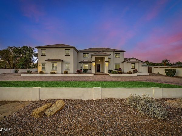 2060 E QUARTZ Street, Mesa, AZ 85213