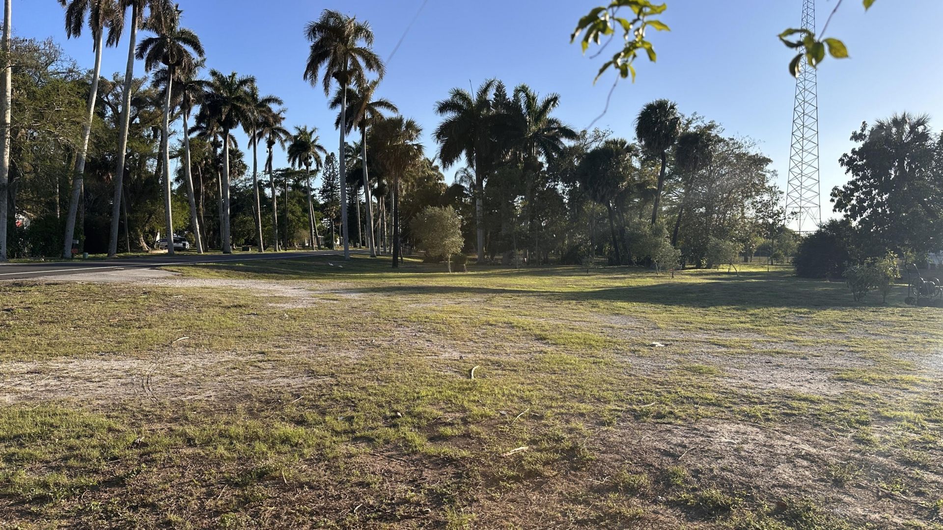 1977 E Main Street, Pahokee, FL 33476 Photo