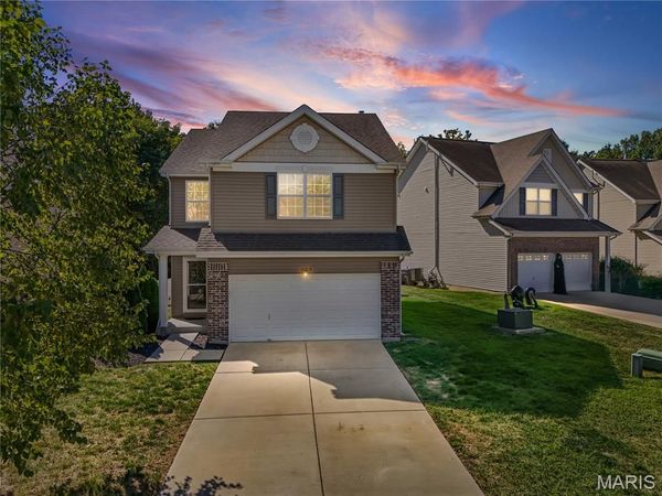 513 Parkgate Drive , Lake St Louis, MO 63367