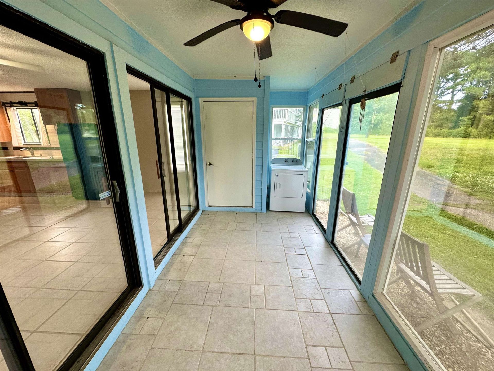 500 Fairway Village Dr. Photo 16