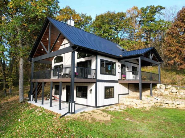 E14220 County Road F, Ontario, WI 54651