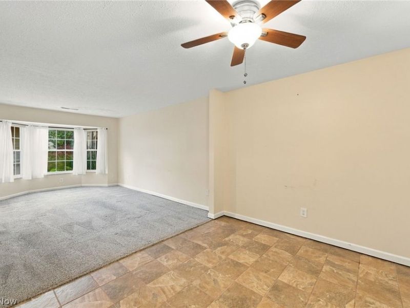 1910 King James Parkway, Unit 28, Westlake, OH 44145 Photo 14