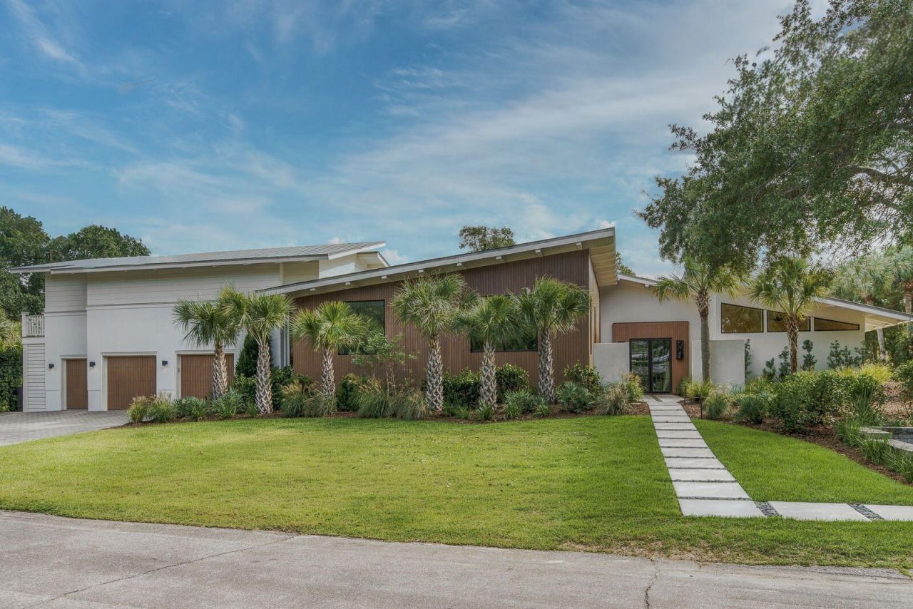 1900 Waterway Boulevard Photo 73