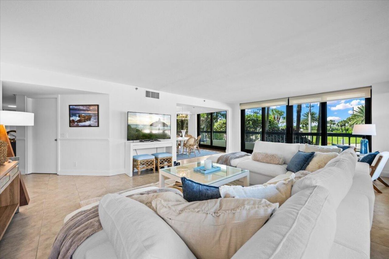 50 S Beach Road, Unit 101, Tequesta, FL 33469 Photo