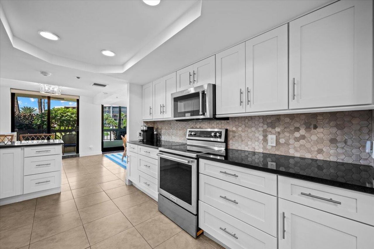 50 S Beach Road, Unit 101, Tequesta, FL 33469 Photo
