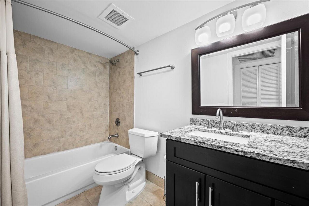 50 S Beach Road, Unit 101, Tequesta, FL 33469 Photo