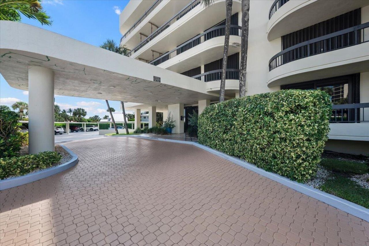 50 S Beach Road, Unit 101, Tequesta, FL 33469 Photo