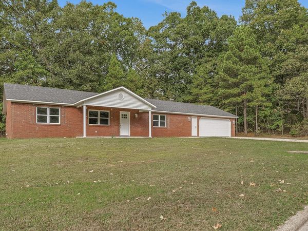 1100 N 74th Cove, Paragould, AR 72450
