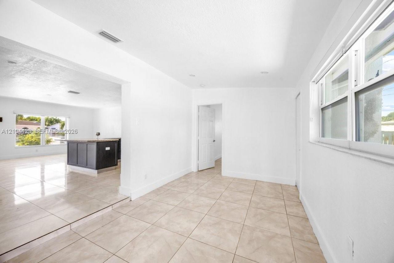 12745 SW 19th St , Miami, FL 33175 Photo