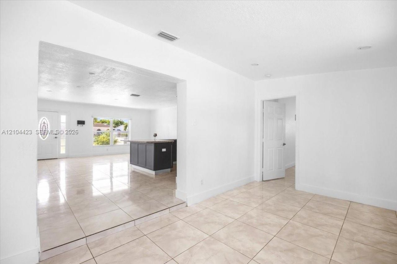 12745 SW 19th St , Miami, FL 33175 Photo