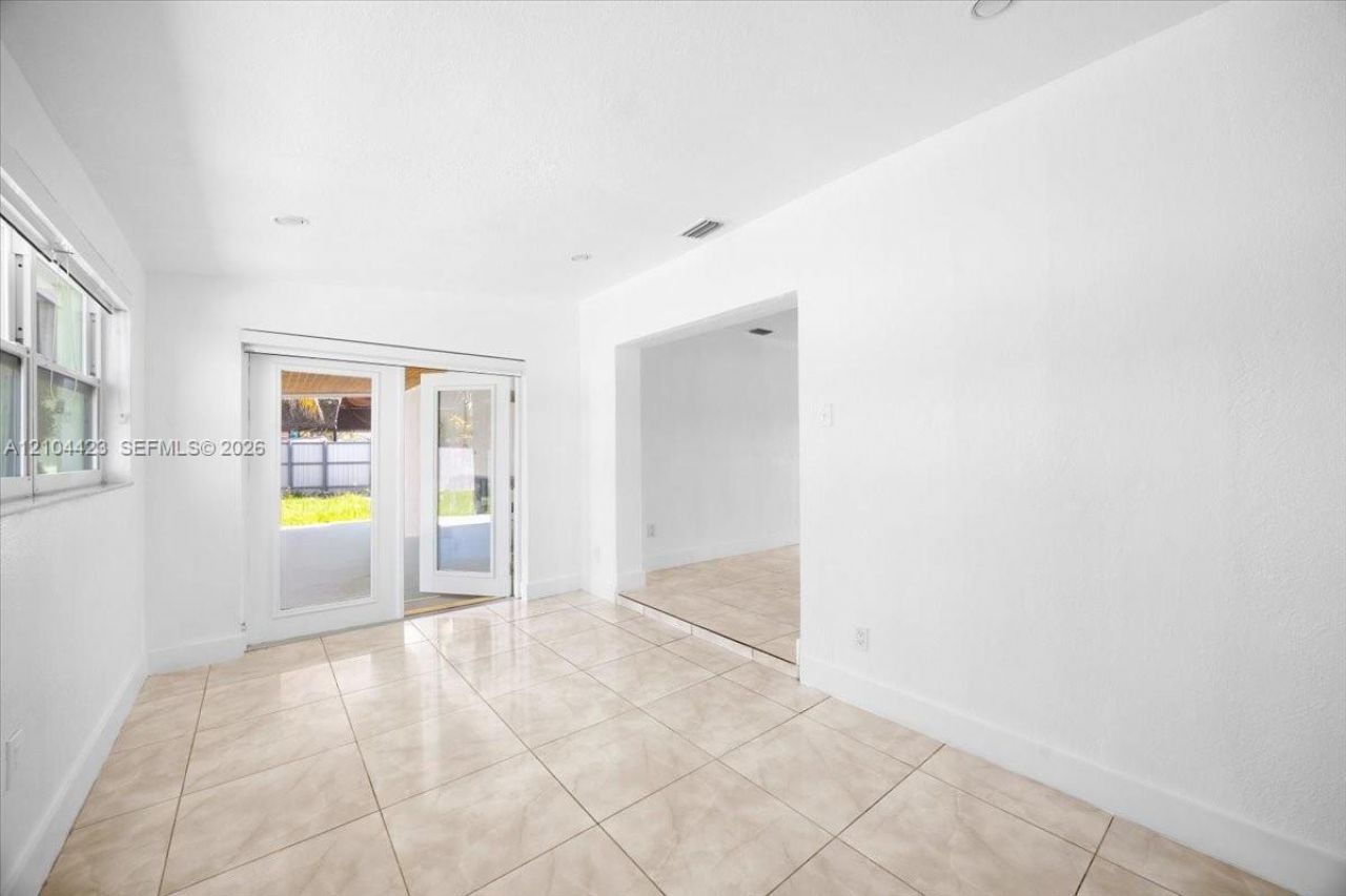 12745 SW 19th St , Miami, FL 33175 Photo