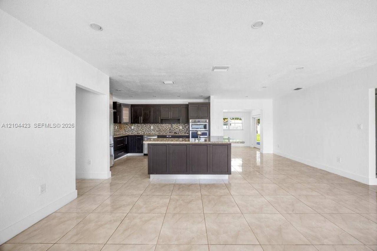 12745 SW 19th St , Miami, FL 33175 Photo