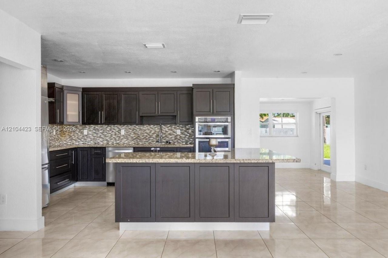 12745 SW 19th St , Miami, FL 33175 Photo