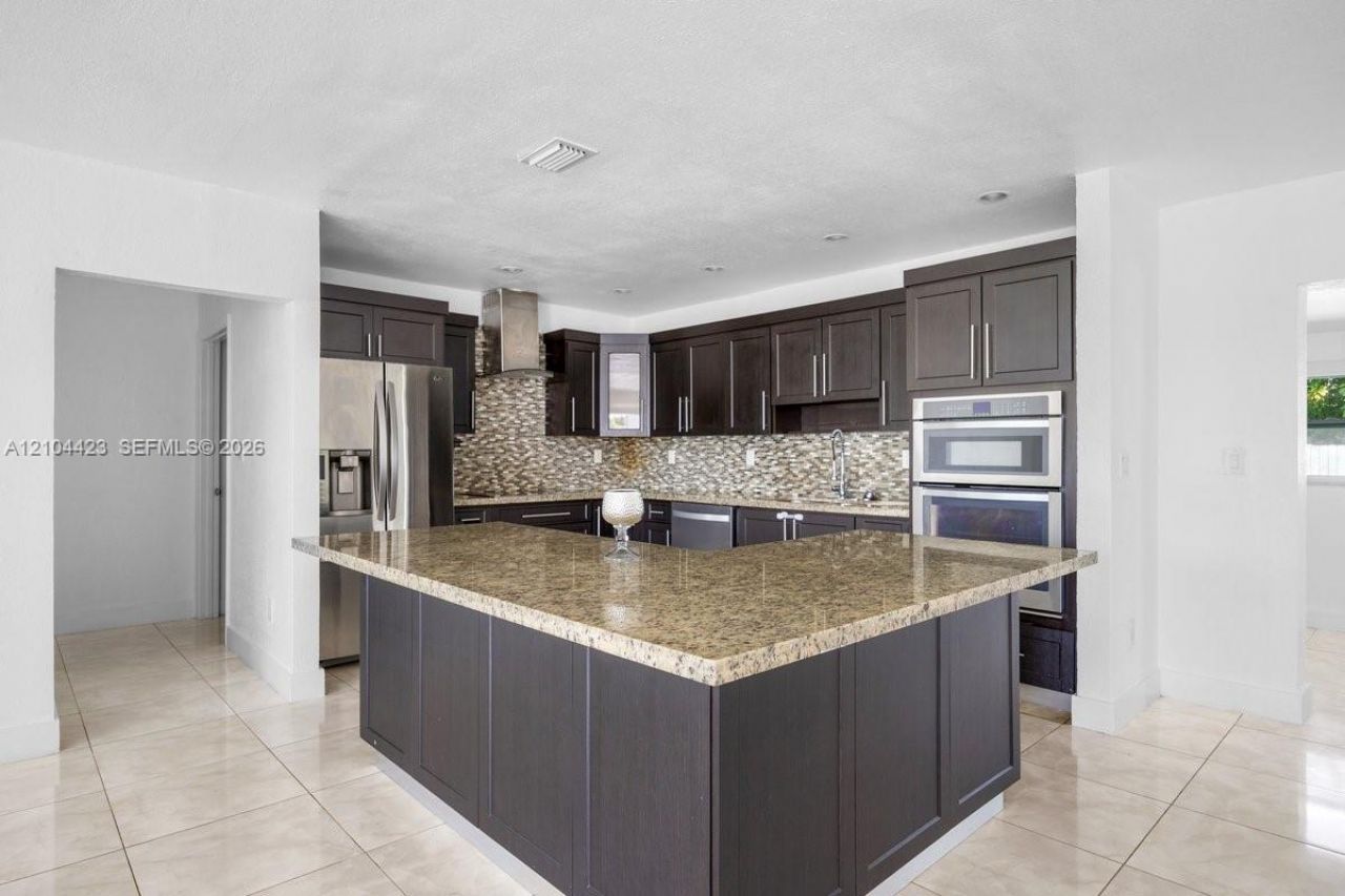 12745 SW 19th St , Miami, FL 33175 Photo