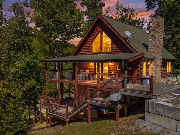 118 Daryl Way, Sevierville, TN 37876
