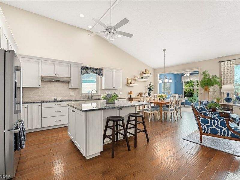 33186 Brookcrest Place, Avon Lake, OH 44012 Photo 4