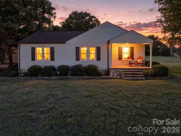 3770 Dry Ponds Road, Granite Falls, NC 28630