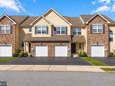 22 PRINCE DRIVE, NORRISTOWN, PA 19403