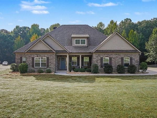 1135 Birchwood Drive , Griffin, GA 30224