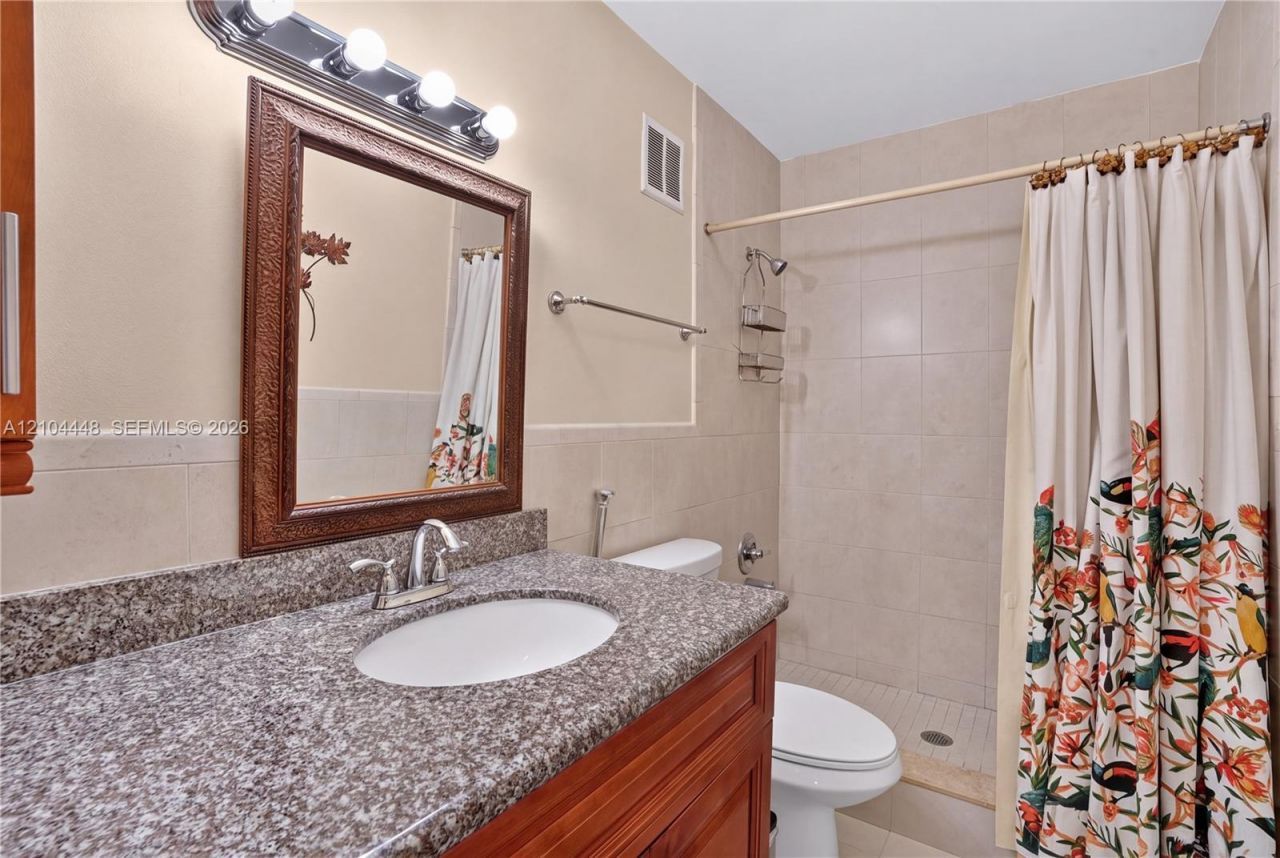 800 SW 129th Pl, Unit 202, Miami, FL 33184 Photo