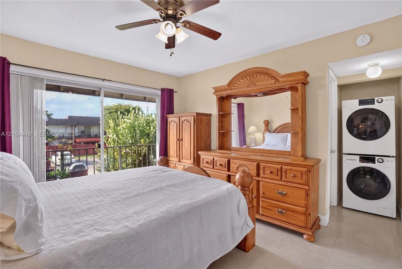 800 SW 129th Pl, Unit 202, Miami, FL 33184 Photo