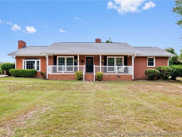 6411 Deland Avenue, Fayetteville, NC 28303