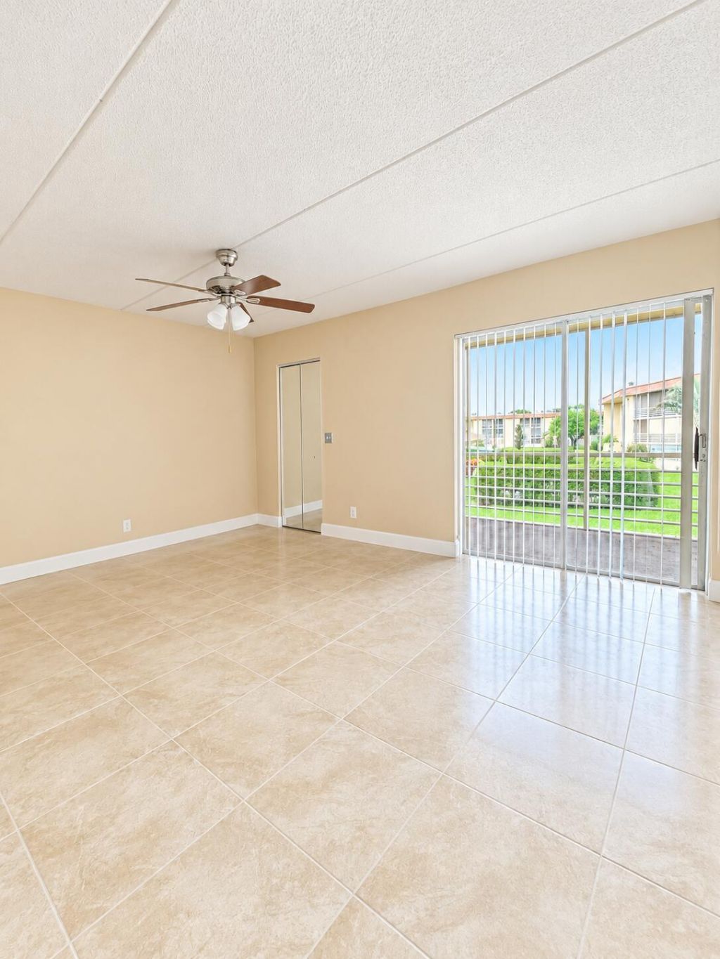 600 Village Green Court, Unit 215, Palm Springs, FL 33461 Photo