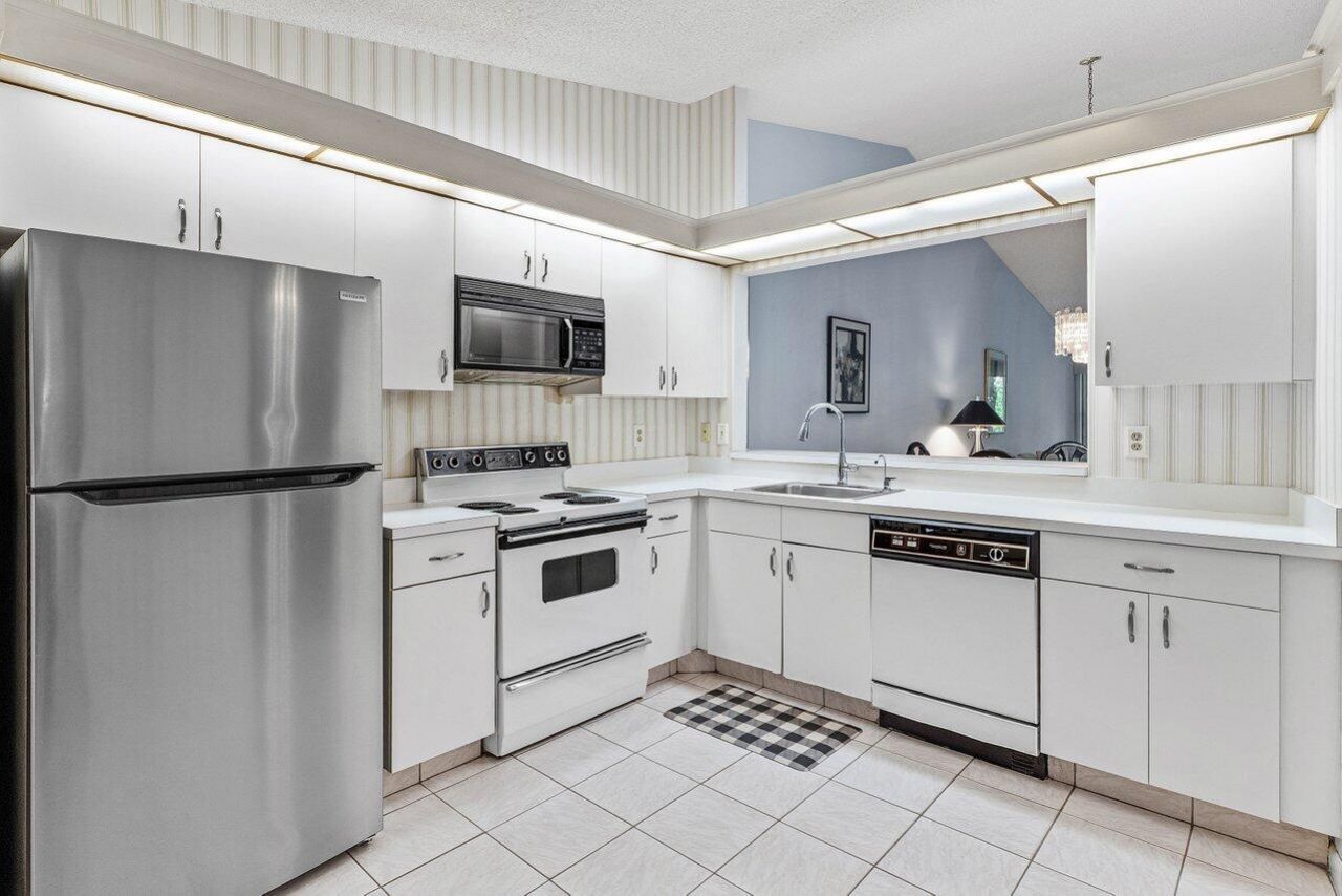 10063 Andrea Lane, Unit B, Boynton Beach, FL 33437 Photo