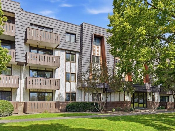 13200 W Heiden Circle , Unit 2405, Lake Bluff, IL 60044
