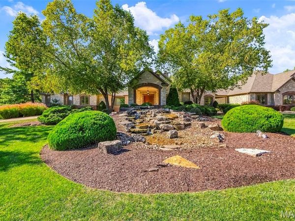 1177 August Lake Drive, Defiance, MO 63341
