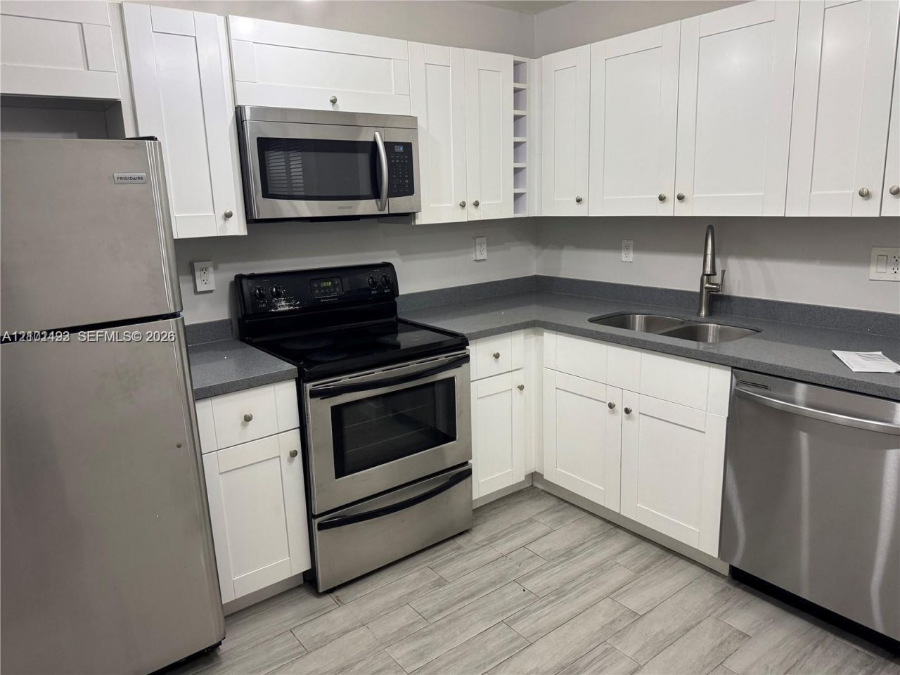 721 N Pine Island Rd , Unit 201, Plantation, FL 33324 Photo
