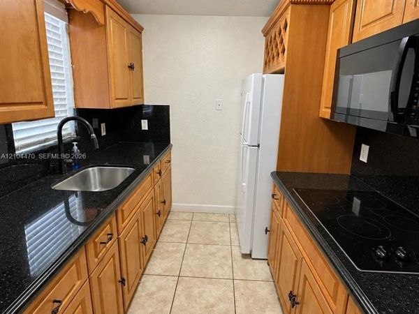 7105 W 13th Ave, Unit 302, Hialeah, FL 33014