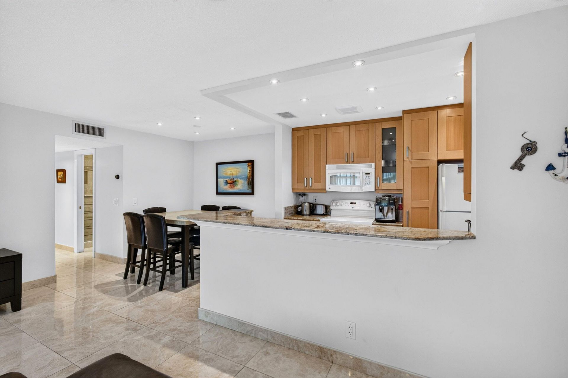 702 South Drive, Unit A, Delray Beach, FL 33445 Photo