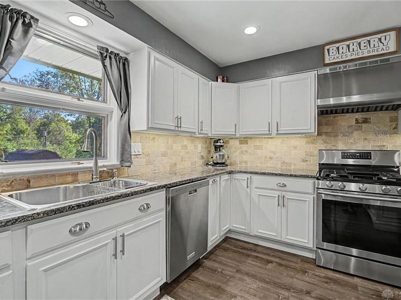 4070 Woodedge Drive, Bellbrook, OH 45305 Photo 20