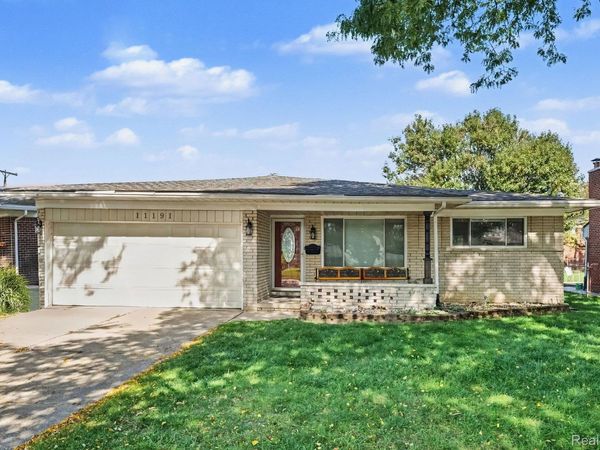 11191 Lorman Drive, Sterling Heights, Mi 48312