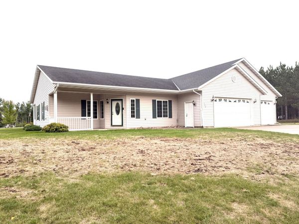 386 Lake Avenue NE, Clearbrook, MN 56634