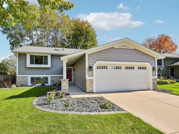 4292 Eagle Crest Drive, Eagan, MN 55122