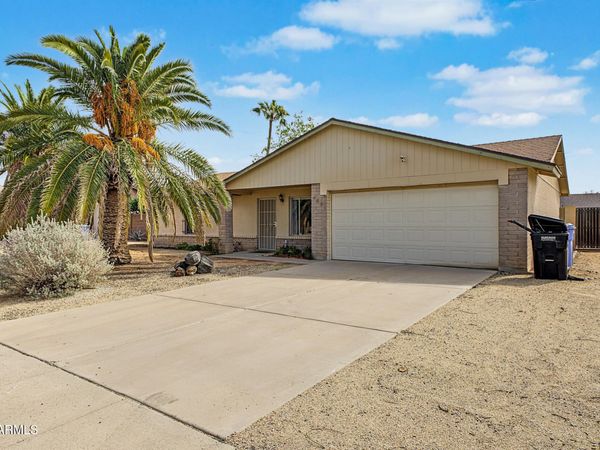4801 W ROSEWOOD Drive, Glendale, AZ 85304