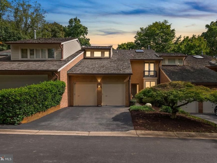 6113 Goldtree Way, Bethesda, MD 20817 Main Photo