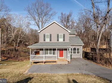 301 ROLLASON DRIVE , FRONT ROYAL, VA 22630