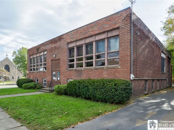 6 S Alberta Street, Falconer, NY 14733