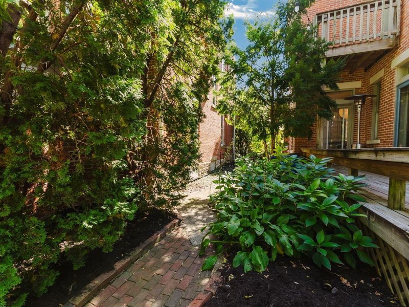 128 W 2nd Avenue, Columbus, OH 43201 Photo 104