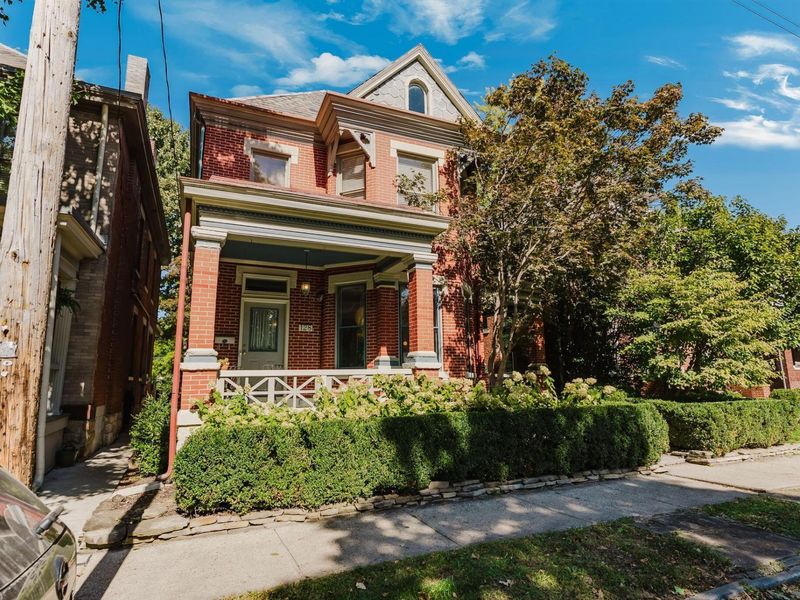 128 W 2nd Avenue, Columbus, OH 43201 Photo 2