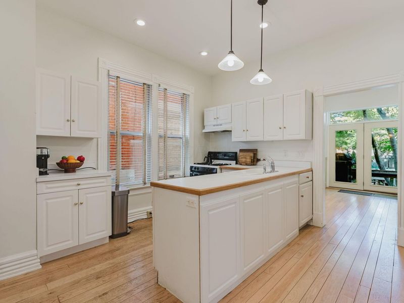 128 W 2nd Avenue, Columbus, OH 43201 Photo 28
