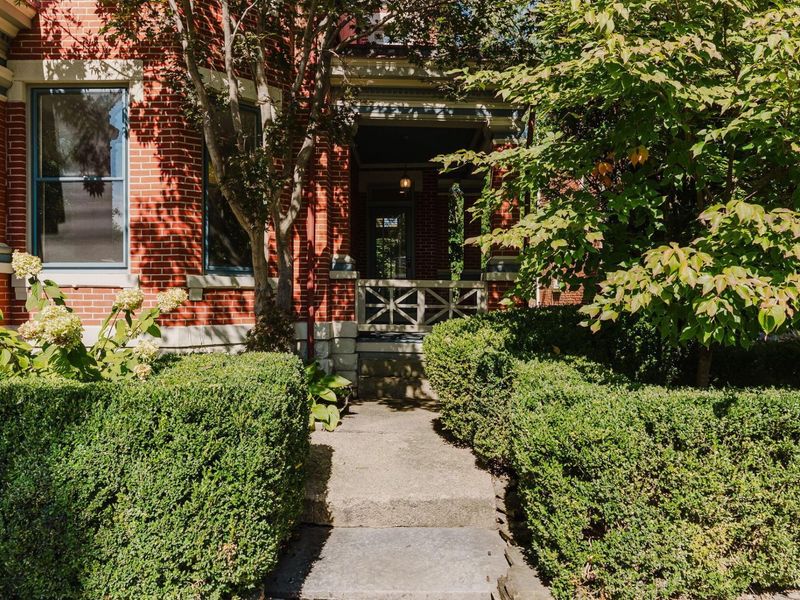 128 W 2nd Avenue, Columbus, OH 43201 Photo 3