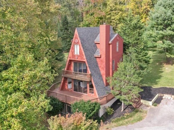 9476 Airpoint DR , Bent Mountain, VA 24059