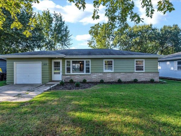 103 Liberty Boulevard, MACHESNEY PARK, IL 61115